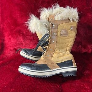 Girls Tofino II Sorel Waterproof Boots, SIZE 2